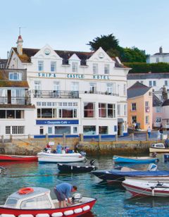 The Ship & Castle Hotel
