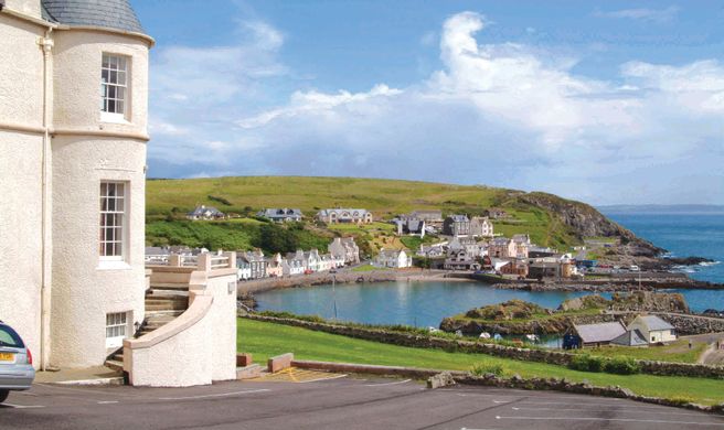 Portpatrick Hotel Exterior
