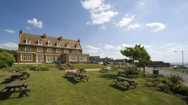 Golden Lion Hotel Exterior