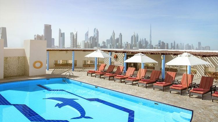 Jumeira Rotana Pool