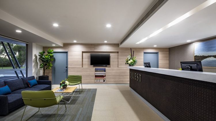Hotel Quest Griffith Lobby
