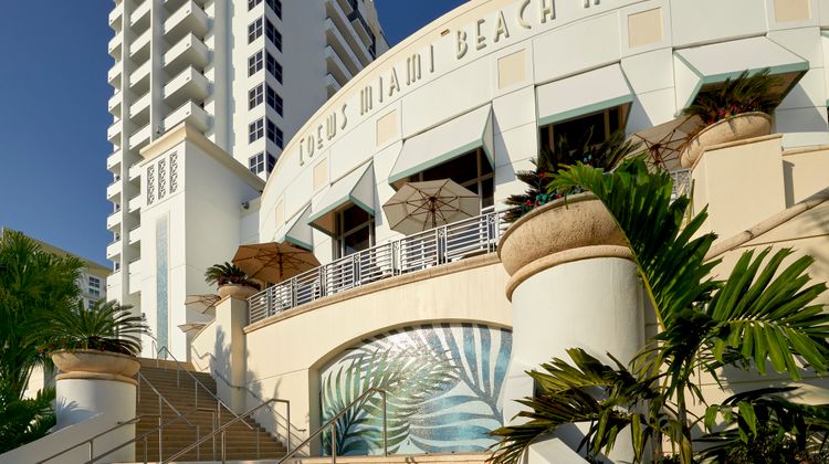 Loews Miami Beach Hotel Exterior