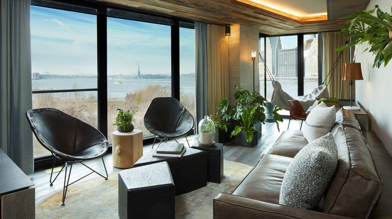 <b>1 Hotel Brooklyn Bridge Suite</b>. Images powered by <a href="https://www.leonardoworldwide.com/" title="Leonardo Worldwide" target="_blank">Leonardo</a>.
