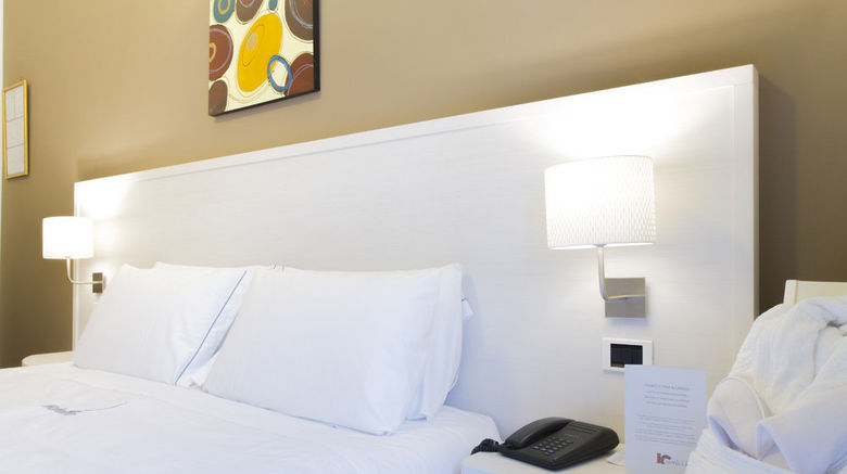 <b>Hotel Caruso Room</b>. Images powered by <a href="https://www.leonardoworldwide.com/" title="Leonardo Worldwide" target="_blank">Leonardo</a>.