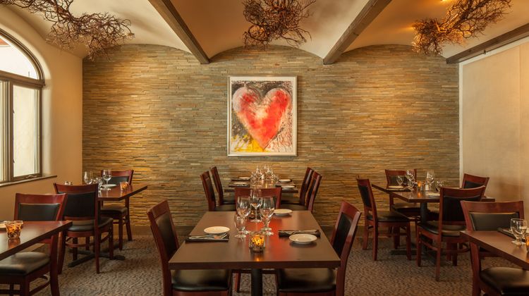 Knob Hill Inn Restaurant