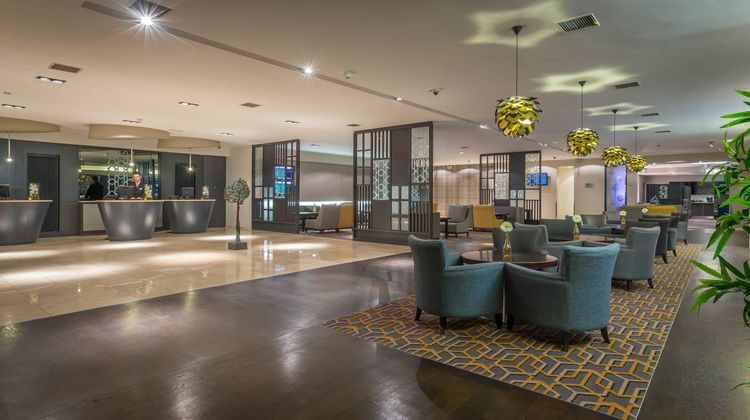 Maldron Hotel Dublin Airport Lobby