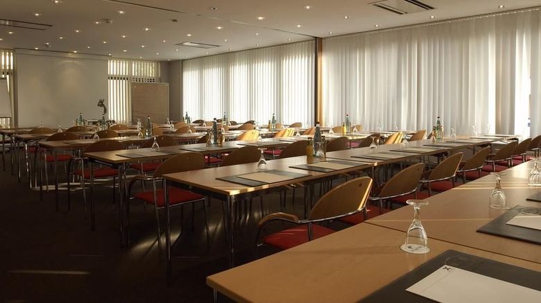 <b>City Hotel Frankfurt /M Bad Veilbel Meeting</b>. Images powered by <a href="https://www.leonardoworldwide.com/" title="Leonardo Worldwide" target="_blank">Leonardo</a>.