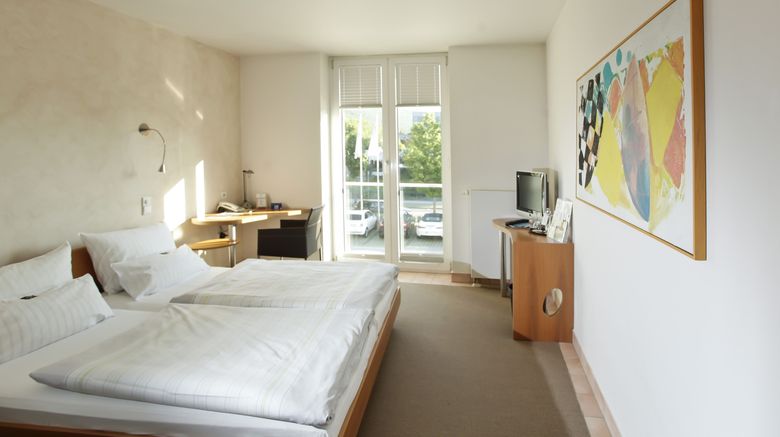<b>Hotel Watthalden Room</b>. Images powered by <a href="https://www.leonardoworldwide.com/" title="Leonardo Worldwide" target="_blank">Leonardo</a>.
