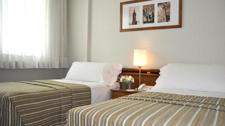 <b>Carlton Hotel Room</b>. Images powered by <a href="https://www.leonardoworldwide.com/" title="Leonardo Worldwide" target="_blank">Leonardo</a>.