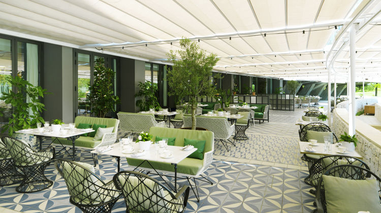 Hotel Camiral at PGA Restaurant