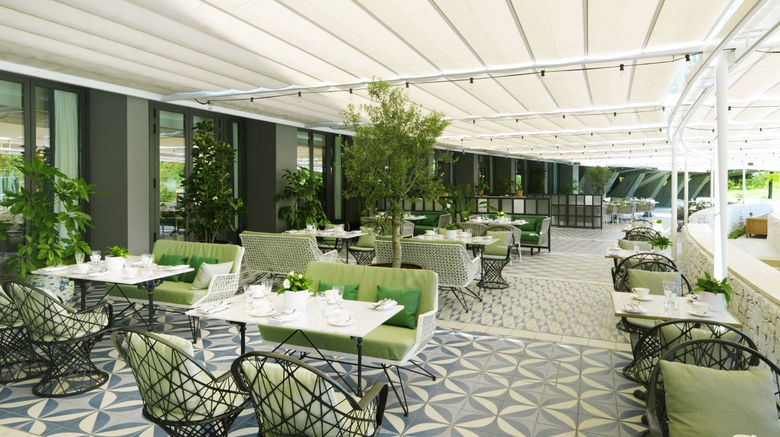 <b>Hotel Camiral at PGA Restaurant</b>. Images powered by <a href="https://www.leonardoworldwide.com/" title="Leonardo Worldwide" target="_blank">Leonardo</a>.
