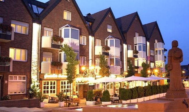 Harheimer Hof Hotel Exterior