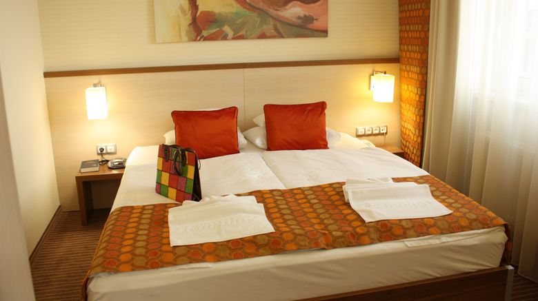 <b>Hotel Famulus Room</b>. Images powered by <a href="https://www.leonardoworldwide.com/" title="Leonardo Worldwide" target="_blank">Leonardo</a>.