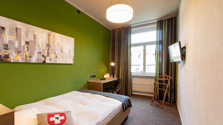 <b>Hotel Baeren Bern Room</b>. Images powered by <a href="https://www.leonardoworldwide.com/" title="Leonardo Worldwide" target="_blank">Leonardo</a>.