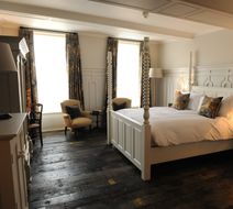The Pig In The Wall Room
