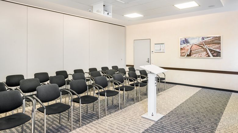 <b>Garner Hotel Oberhausen Meeting</b>. Images powered by <a href="https://www.leonardoworldwide.com/" title="Leonardo Worldwide" target="_blank">Leonardo</a>.