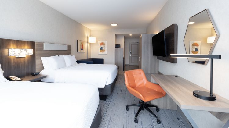 Holiday Inn Express and Suites Missoula Suite