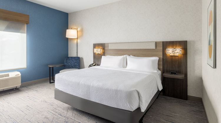 Holiday Inn Express and Suites Missoula Room
