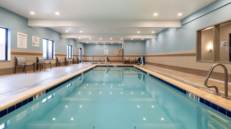 Holiday Inn Express and Suites Missoula Pool