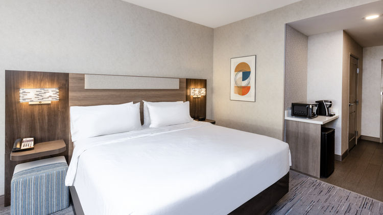 Holiday Inn Express and Suites Missoula Suite