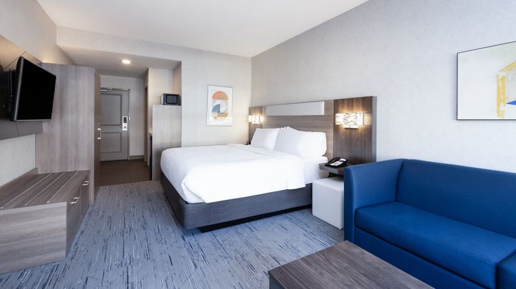 Holiday Inn Express and Suites Missoula Suite