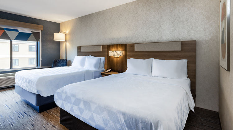 Holiday Inn Express and Suites Missoula Room