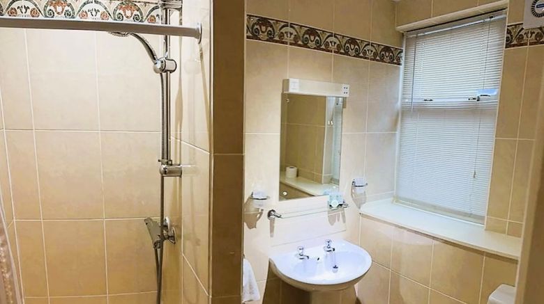 <b>Loch Kinord Hotel Room</b>. Images powered by <a href="https://www.leonardoworldwide.com/" title="Leonardo Worldwide" target="_blank">Leonardo</a>.