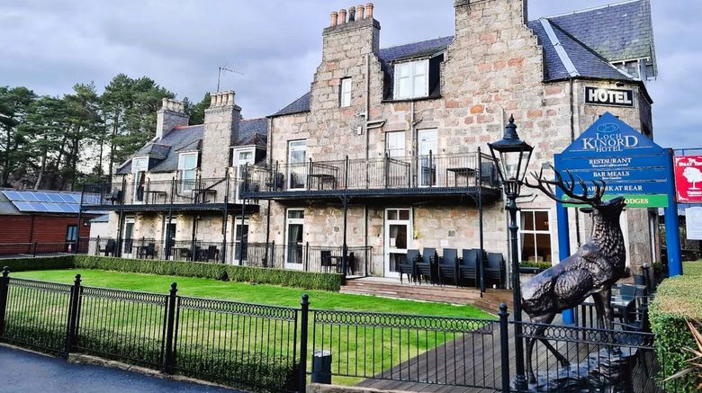 Loch Kinord Hotel Exterior. Images powered by <a href="https://www.leonardoworldwide.com" target="_blank" rel="noopener">Leonardo</a>.