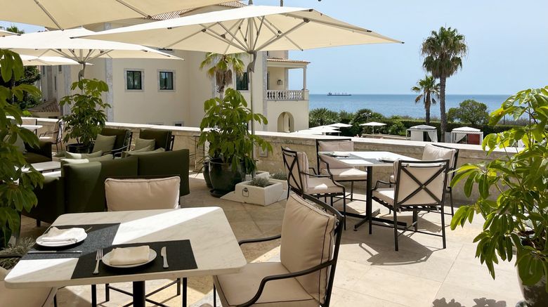 <b>Grande Real Villa Italia Hotel & Spa Restaurant</b>. Images powered by <a href="https://www.leonardoworldwide.com/" title="Leonardo Worldwide" target="_blank">Leonardo</a>.