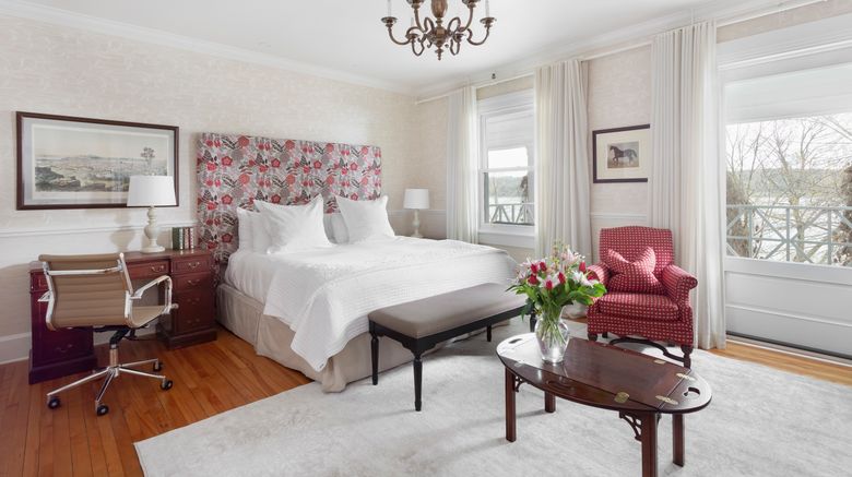 <b>Manoir Hovey Room</b>. Images powered by <a href="https://www.leonardoworldwide.com/" title="Leonardo Worldwide" target="_blank">Leonardo</a>.