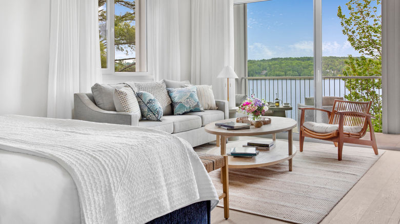 <b>Manoir Hovey Suite</b>. Images powered by <a href="https://www.leonardoworldwide.com/" title="Leonardo Worldwide" target="_blank">Leonardo</a>.