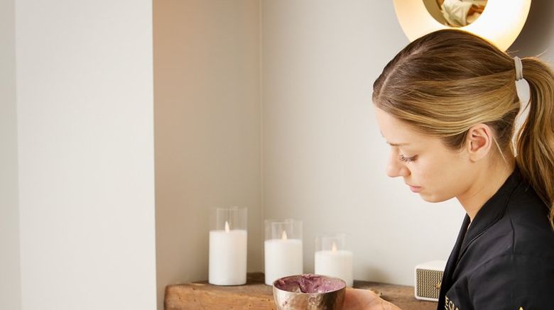 <b>Manoir Hovey Spa</b>. Images powered by <a href="https://www.leonardoworldwide.com/" title="Leonardo Worldwide" target="_blank">Leonardo</a>.