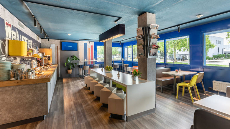 <b>B&B Hotel Freiburg West Restaurant</b>. Images powered by <a href="https://www.leonardoworldwide.com/" title="Leonardo Worldwide" target="_blank">Leonardo</a>.