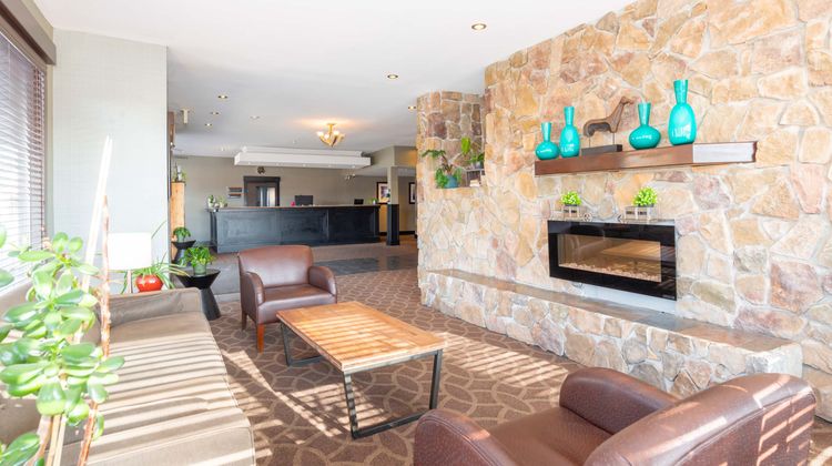Sandman Inn Cranbrook Lobby