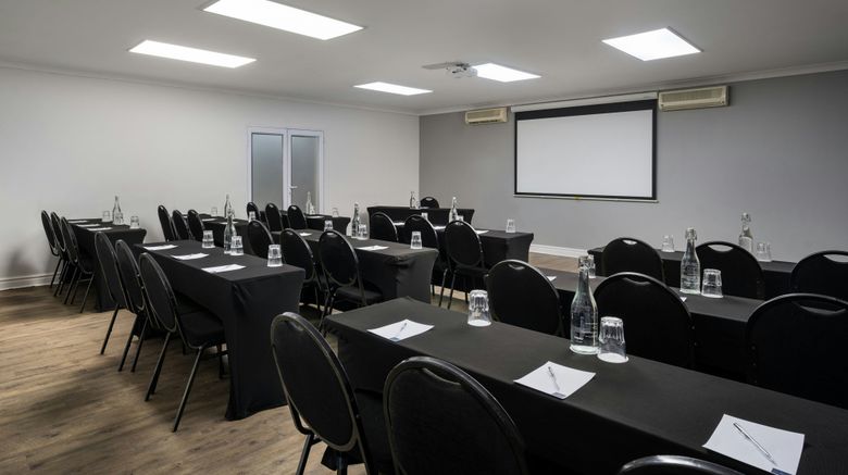 <b>Protea Hotel Bloemfontein Meeting</b>. Images powered by <a href="https://www.leonardoworldwide.com/" title="Leonardo Worldwide" target="_blank">Leonardo</a>.