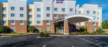 Fairfield Inn & Suites Kansas City Exterior