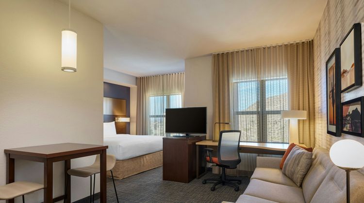 Residence Inn Tempe Downtown/University Suite