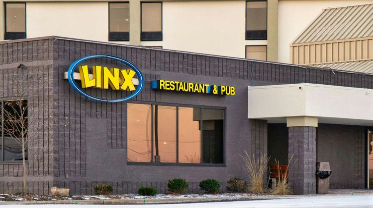 Four Points by Marriott - Allentown Restaurant