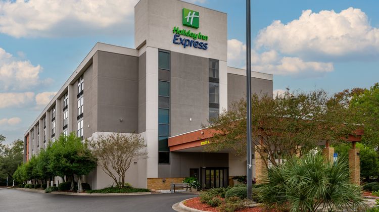Holiday Inn Express Tallahassee East Exterior
