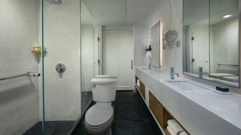 <b>Hotel de la Poste – French Quarter Room</b>. Images powered by <a href="https://www.leonardoworldwide.com/" title="Leonardo Worldwide" target="_blank">Leonardo</a>.