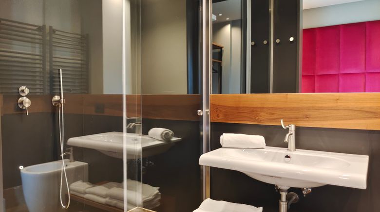 <b>Triviho Hotel Rome Room</b>. Images powered by <a href="https://www.leonardoworldwide.com/" title="Leonardo Worldwide" target="_blank">Leonardo</a>.