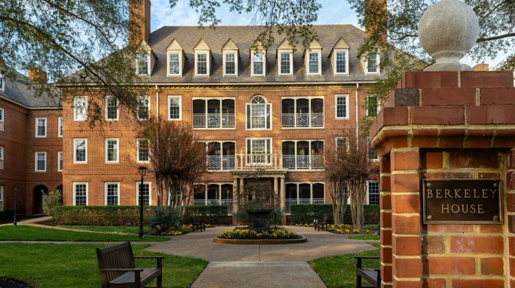 Marriott's Manor Club at Ford's Colony Exterior