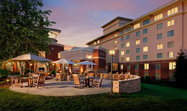 Meadowview Conference Resort Exterior
