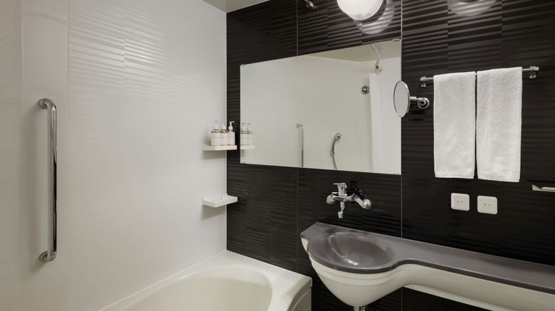 <b>Four Points Flex by Sheraton Yokohama Room</b>. Images powered by <a href="https://www.leonardoworldwide.com/" title="Leonardo Worldwide" target="_blank">Leonardo</a>.
