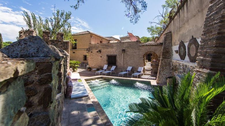 <b>Hacienda Del Cardenal Pool</b>. Images powered by <a href="https://www.leonardoworldwide.com/" title="Leonardo Worldwide" target="_blank">Leonardo</a>.