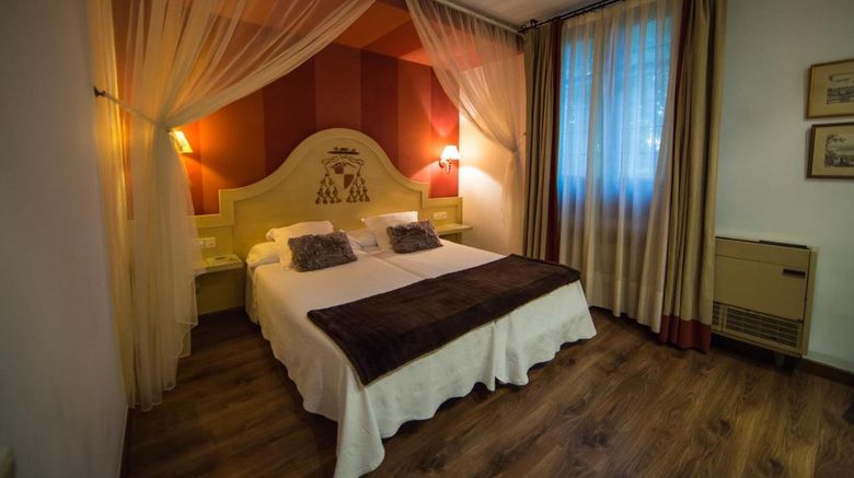 <b>Hacienda Del Cardenal Room</b>. Images powered by <a href="https://www.leonardoworldwide.com/" title="Leonardo Worldwide" target="_blank">Leonardo</a>.