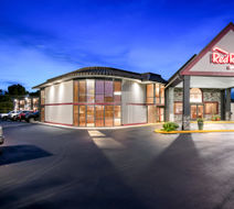 Red Roof Inn & Suites Duncan Exterior