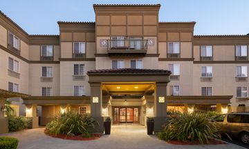 Larkspur Landing Campbell Hotel