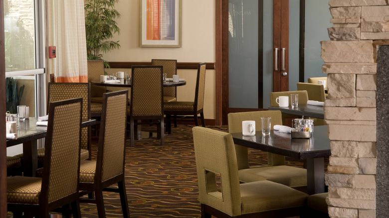 <b>Courtyard Los Angeles Sherman Oaks Restaurant</b>. Images powered by <a href="https://www.leonardoworldwide.com/" title="Leonardo Worldwide" target="_blank">Leonardo</a>.