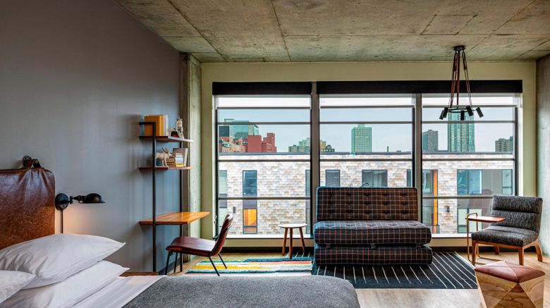 <b>Moxy Minneapolis Downtown Suite</b>. Images powered by <a href="https://www.leonardoworldwide.com/" title="Leonardo Worldwide" target="_blank">Leonardo</a>.
